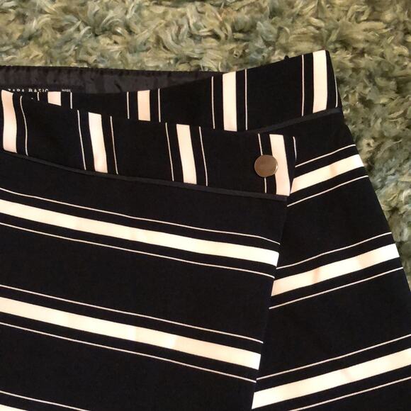 ZARA Basic Medium Black and White striped faux wrap Midi Skirt Side Zip - Picture 2 of 5